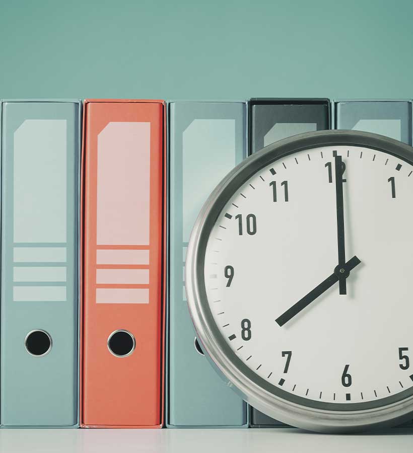 Archivos con un reloj por delante